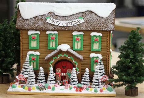 Christmas Gingerbread Manor House | Christmas gingerbread, Gingerbread house, Christmas ...