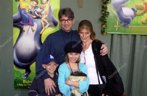 Photos: eric roberts family | Eric Roberts and family – Stock Editorial ...