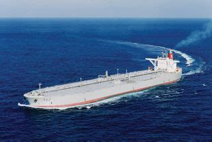 Iranian tankers enable tracking devices - Logistics Middle East