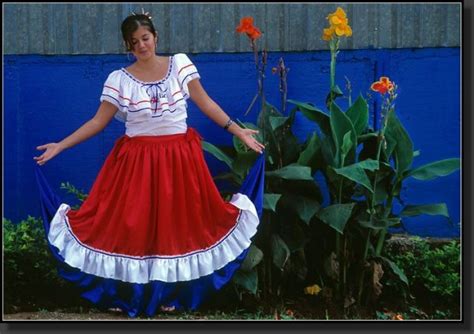 Colorful and Majestic Costa Rican Costumes | The Costa Rica News