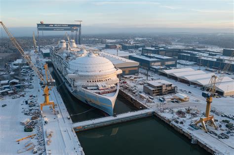 Royal Caribbean's first LNG-powered giant launched in Finland - LNG Prime