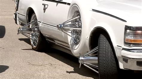 Swangin' through Houston's streets: Slabs, low riders and swangas ...