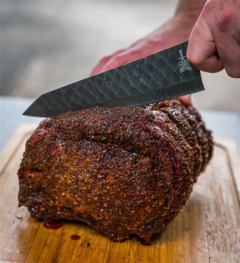 How to Cook a Bone in Beef Rib Roast in a Smoker - Toro Antwookes