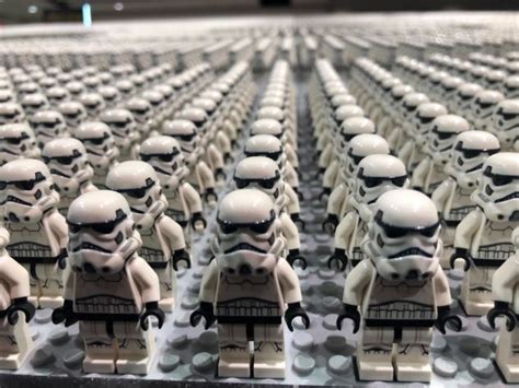 LEGO Sets World Record with Stormtrooper Army Build at Star Wars ...