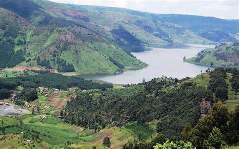 Lake Bunyonyi, Activities to Do - Gorilla Safaris Experts Uganda