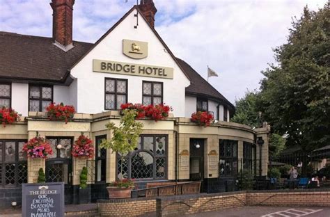 The Bridge Hotel, Greenford | Wedding venue | Bridebook