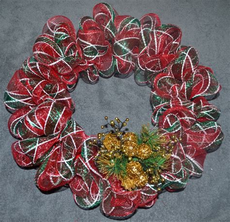 Deco Mesh Christmas Wreath Tutorial - donnahup.com