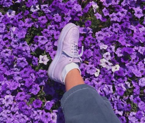 flowers, fashion and air force one - image #6352444 on Favim.com