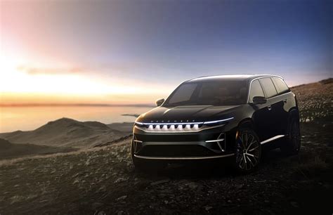 Jeep enters the electric car market announcing 3 cars with a recognizable, but new design