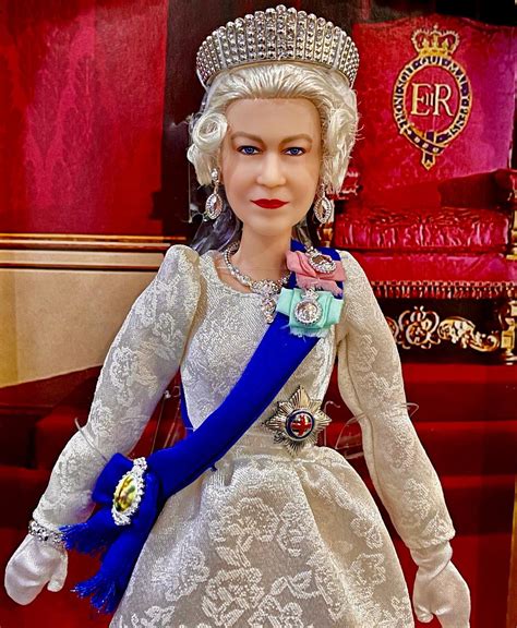 Barbie Signature Queen Elizabeth II Platinum Jubilee Doll ...