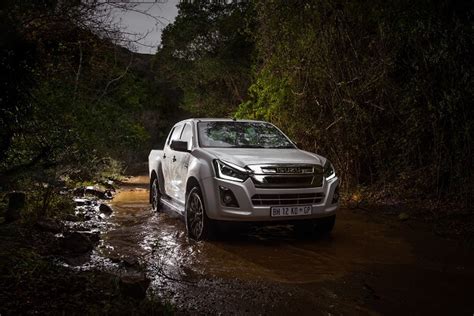 Have you seen the new advanced range of Isuzu Bakkies? |Auto Mart Blog