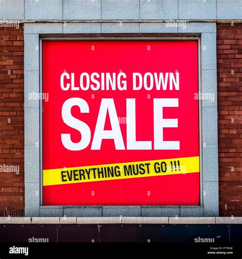 Store closing down sale sign board. Everything must go. Recession ...