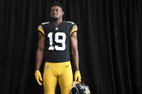 Pittsburgh Steelers Bring Back Classic Look With Latest Throwback Uniform