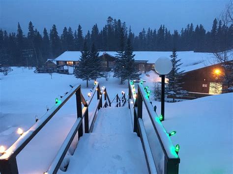 BANFF GATE MOUNTAIN RESORT (AU$187): 2024 Prices & Reviews (Dead Man's Flats, Canada) - Photos ...