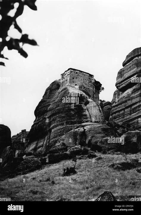 Greek orthodox monasteries of kalambaka Black and White Stock Photos & Images - Alamy