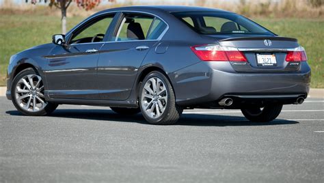 Drive On: 'Consumer Reports' loves Honda Accord