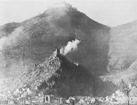 “Battle of Monte Cassino” [1944] by unknown : r/Sizz