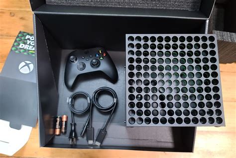 Xbox Series X Unboxed (with VIDEO UNBOXING)