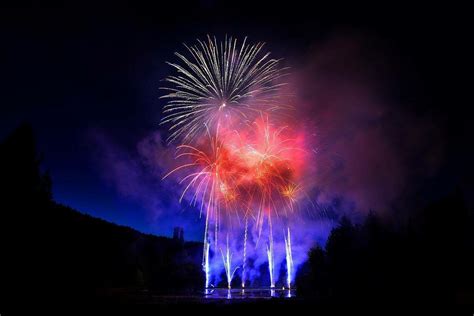 Night Illumination to Fireworks: Vancouver Island's Butchart Gardens ...