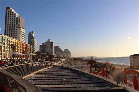 A day at a Tel Aviv beach in pictures - The Travelling Squid