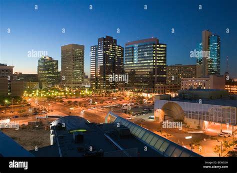 Phoenix Skyline Night Stock Photos & Phoenix Skyline Night Stock Images ...