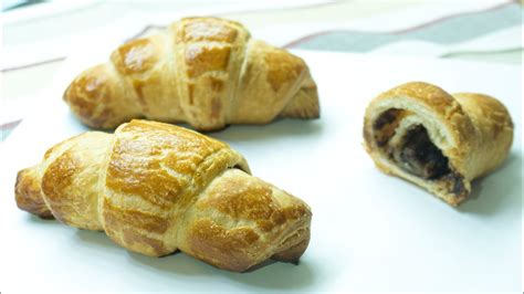 Puff pastry Chocolate Croissants - YouTube