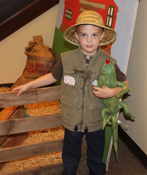 Frugal Costume Ideas: Frontiersman, Zookeeper, and More - Frugal Fun ...