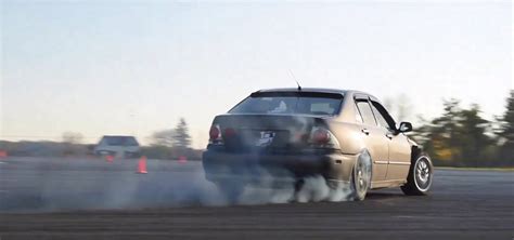 Lexus IS300 & Nissan 240SX Face Off in Drift Synchronicity – ClubLexus