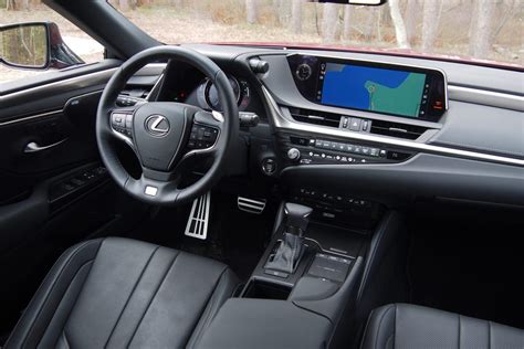 2021 Lexus ES 250 review: Super cruiser - CNET