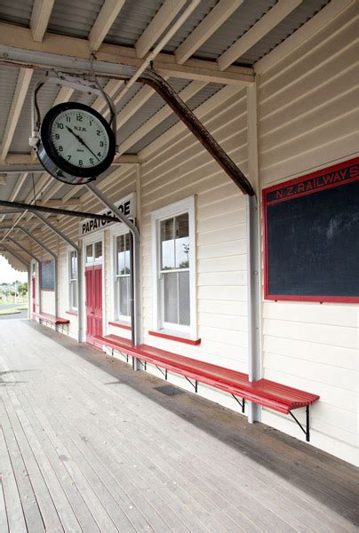 HERITAGE HUNTER - Papatoetoe Railway