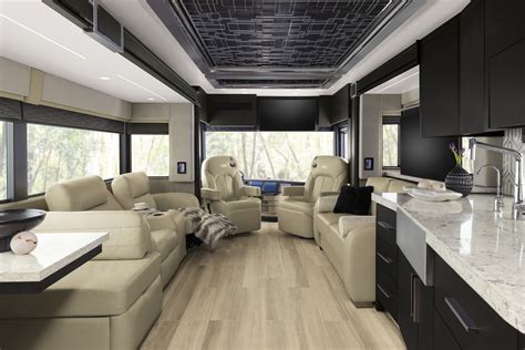 2023 King Aire motor coach gallery | Newmar