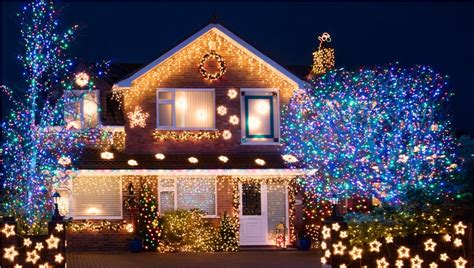 Christmas Lights Decoration Ideas - InspirationSeek.com