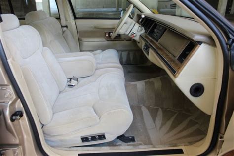 1990 Lincoln Town Car Signature Series 63k Miles 1 Owner California RARE OPTIONS for sale ...