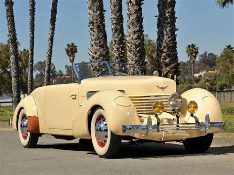 Cord 812 Phaeton 1937. [Source: desktopnexus.com]. | Carros, Conversíveis, Carros conversiveis