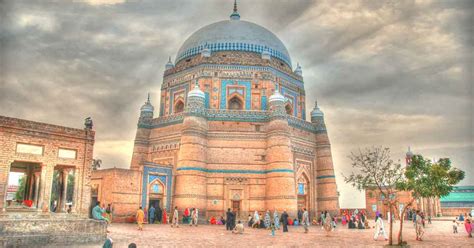 Multan: From captivating history to intricate shrines.