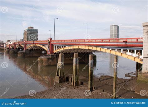 Vauxhall Bridge stock image. Image of tide, london, river - 8426885