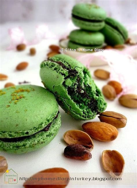 Citra's Home Diary: Pistachio Macarons recipe, Step by Step and Tips