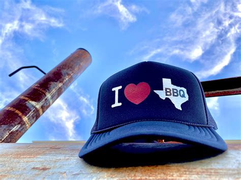 I ♥️ Tx BBQ Black Foam Trucker – Texas Made Supply Company