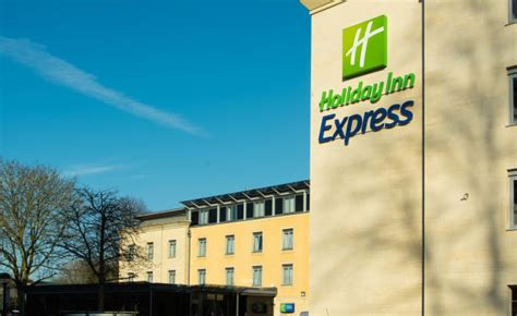 Holiday Inn Express BATH Hotel (Bath) from £66 | lastminute.com