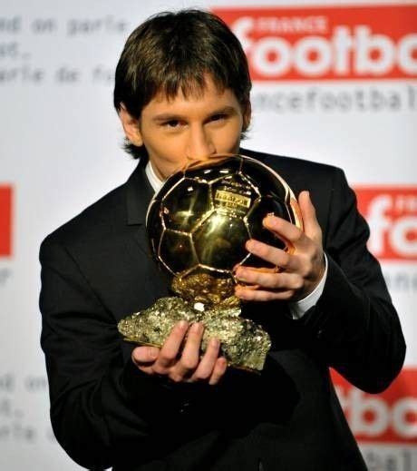 Lionel Messi Ballon d'or 2009 | Fotos de messi, Balón de oro, Messi