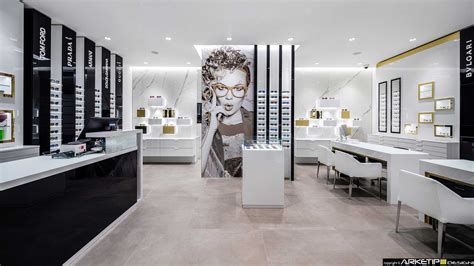 EYEWEAR STORE DESIGN SCAGGIANTE by Arketipo Design Italy - M2 Retail