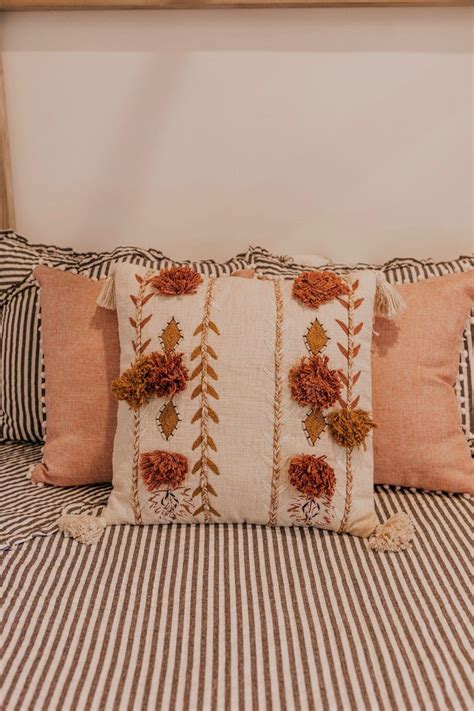 tassel pillows-decorative pillows-home decor ideas-spring home decor ideas | Tassel pillow ...