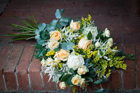 Bespoke funeral flowers and arrangements in East Horsley, Surrey – Lovelace & Green Florist