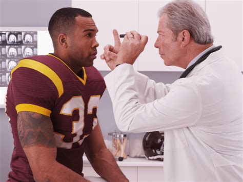 What is a Sports Medicine Physician and What Do They Do? | Orthopedic Institute of NJ