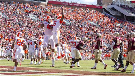 Ahead of Time: How Tee Higgins leads Clemson's receivers into the ...