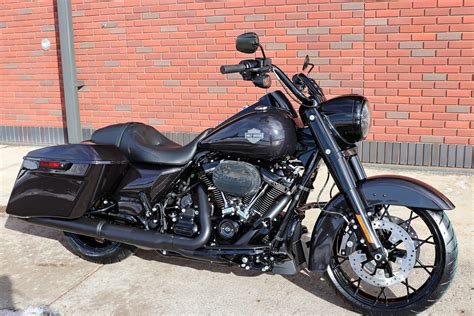 2021 Harley-Davidson® FLHRXS Road King® Special (Black Jack Metallic), Duluth, Minnesota ...