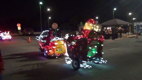 Honda Goldwing Trikes With Christmas Lights - YouTube