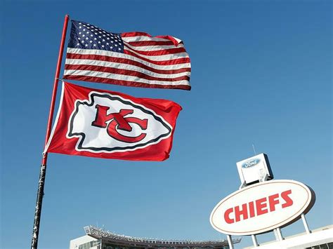 Flag day - Arrowhead | Kc chiefs football, Kansas city chiefs, Chief