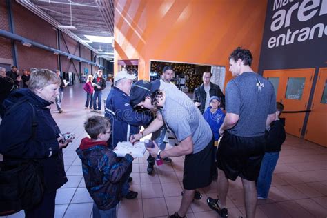 Autograph Signing editorial stock image. Image of texas - 40198219