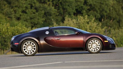 Find Out Why The Bugatti Veyron’s Tires Cost $42,000 Per Set - Car in ...